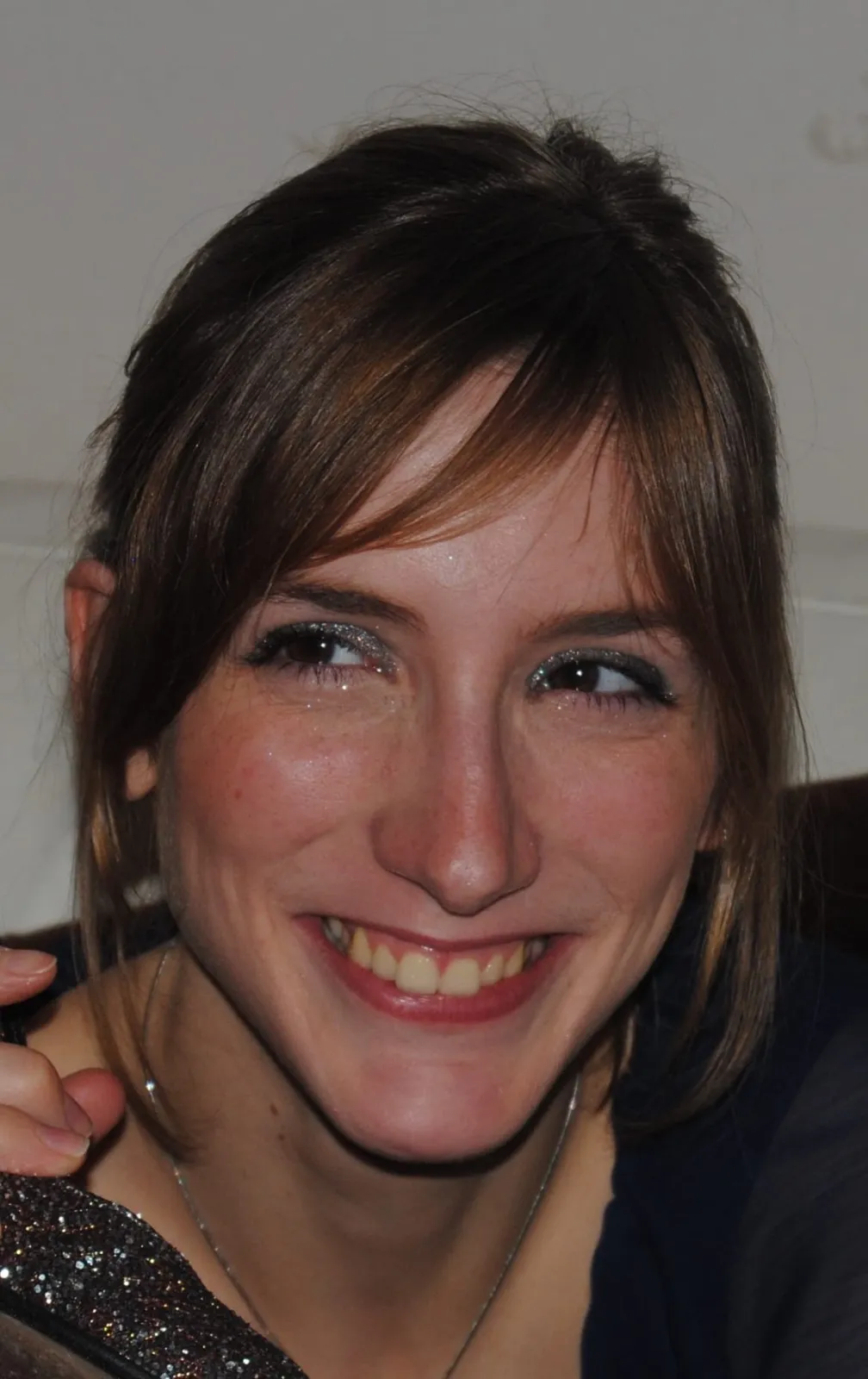 Portrait de Vanessa Noizet souriante.